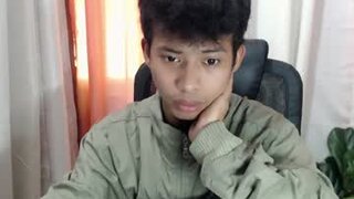 urasian_petite